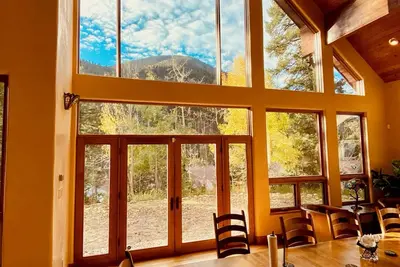 Image de Lorelei's Black Diamond Lodge