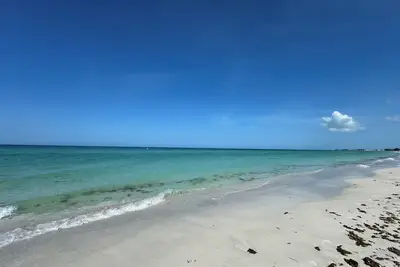 Image de Sunwhere on a Beach