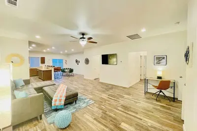 Image de Fernley House\/ 5TVs Sleeps 13\/Pet Ok🦮🐈