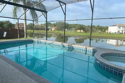 Image de Modern 5 bedroom villa with private pool/ lake view / 30 mins from Disney