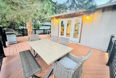 Image de 4-Bedroom/6TVs/Sleeps 15/Pet Ok
