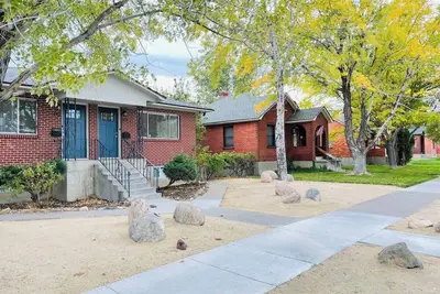 Image de 3Min to Renown Hospital/4 Bedrooms/Sleeps15