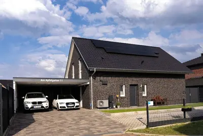 Image de HeideFunHaus 2 - Upscale vacation home for 18 people with sauna and hot tub.