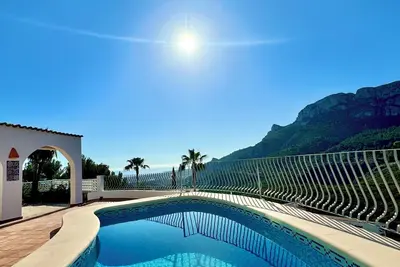 Newly renovated luxury villa with stunning views and private pool