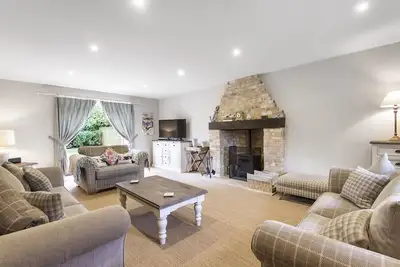 Image de Cherry House - sleeps 8 guests in 4 bedrooms
