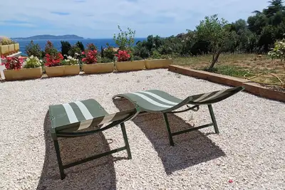 Image de Maison neuve vue mer à 5 minutes de la plage du Pradon à pieds.