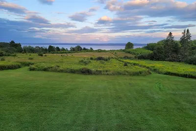 Image de A peaceful retreat on the ocean with a spectacular view and access to the beach