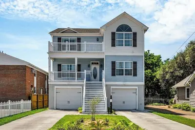 Image de Ocean View / Norfolk Family Beach House, 5br!