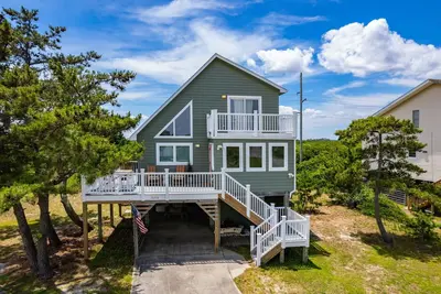 Image de South Nags Head 3 Bed 2 Bath Home, Sleeps 8 only 4 Minutes to the beach!