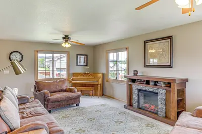 Image de Black Hills Family Home: Close to Hiking Trails!