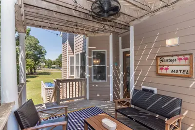 Walk to Beach & Pool, Resort Amenities, Pvt Deck