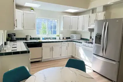 Image de Marvelous 2-bedroom apartment in Oakland