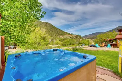 Image de 18 Mi to Telluride: Mtn-View Home w\/ Hot Tub!