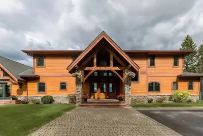 Image de Whitefish Large Luxury home, near Gnp, near Downtown Whitefish