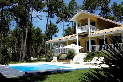 Image de Villa supérieure + piscine privée | Près du golf