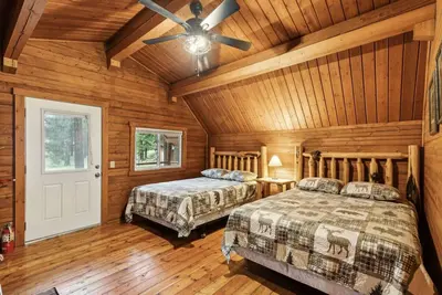 Image de Lost Horse Lodge – Double Queen Cabin #14