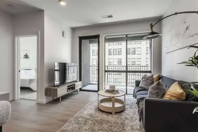 Image de 1br Lux Dt Oasis - Free Parking/Gym/Rooftop Pool
