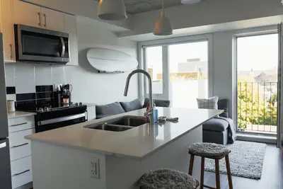 Image de Trendy & Cozy Downtown Halifax Condo