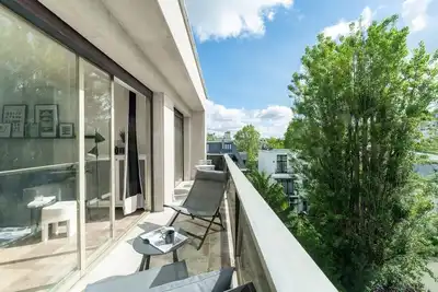Image de Neel - 3 chambres et baclon à Neuilly-Sur-Seine