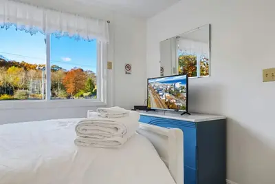 Image de Sun, Sand & Serenity: 2-Br with Beach Access