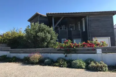 Image de Maison Bois Vue Sur Mer Avec Piscine Chauffee Et Jacuzi