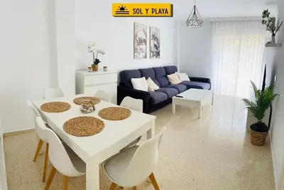 Image de Sol y Playa, Cozy family apartment in Benalmádena with 3 Bedrooms