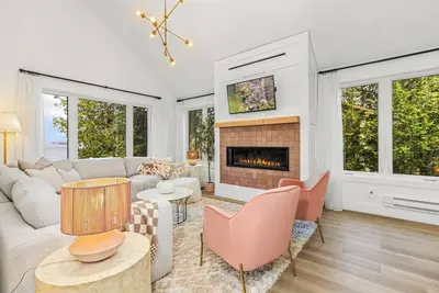 Image de This house is a 4 bedroom(s), 2 bathrooms, located in Flesherton, On.