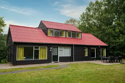 Comfortable bungalow for 12 persons