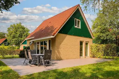 Image de Comfortable bungalow for 6 people