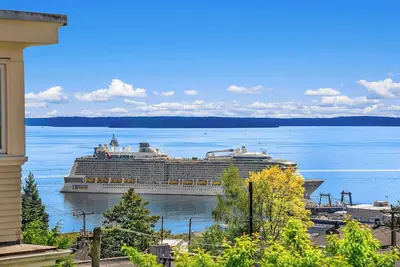 Modern Queen Anne Home with Stunning Water Views