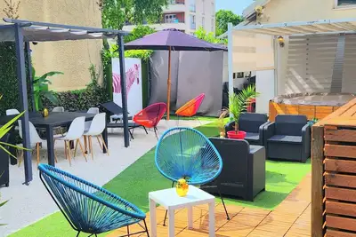 Image de Magnifique villa avec piscine chauffée, jacuzzi et sauna