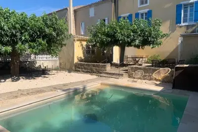 Image de Maison de 180m2 avec piscine dans le village. Petits & moyens chiens acceptés