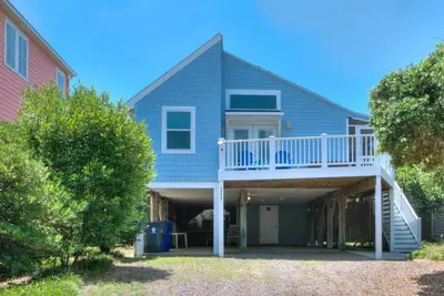 Image de 3br 2ba House - Ocean Views, Walk to Beach, Dog Friendly, Sleeps 8