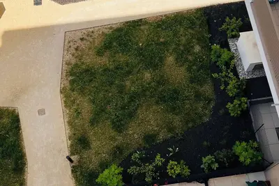 Image de Appartement de haut standing avec terrasse et vue sur la ville lumière
