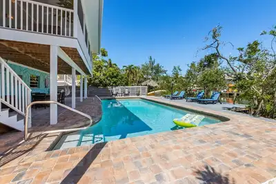 Image de Pelican Lagoon: *Heated Pool *Canal-front *Dock *Steps to Beach