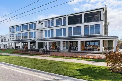Image de *New* Renwick Condo Walloon Village! 7 night minimum