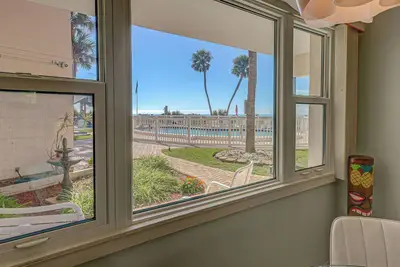 Image de Directly on the Gulf - Unit 6 - 1 Bedroom - Ground Floor - Sleeps 4