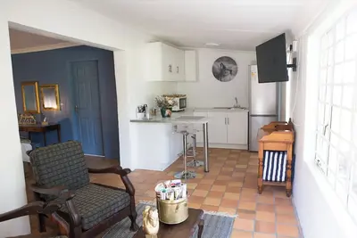 Image de Tranquil Cottage on Horse Farm