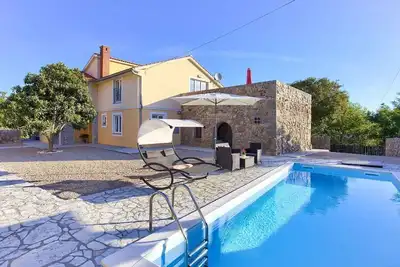Image de Villa avec piscine pour 6 personnes