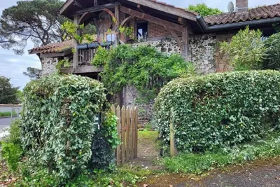 Image de Cap dans les Landes à Léon entre Lac, forêt et océan