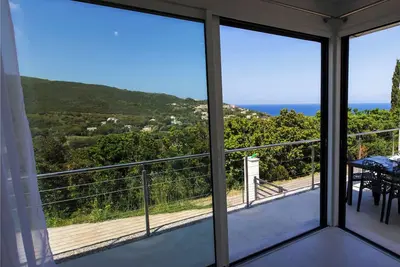 Image de Villa moderne vue mer et montagne Cap Corse