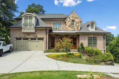 Image de Buckhead Modern Luxury Home with Firepit & Arcade