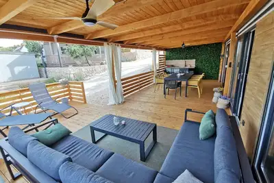 Image de Modern, spacious, comfortable and beautiful summer house for 8 people.