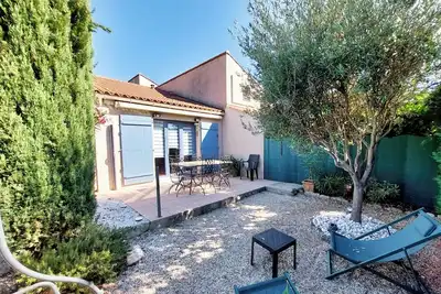 Image de joli petit Mazet climatisé au centre des Alpilles