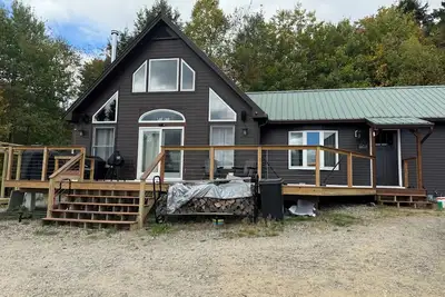 Image de Your Perfect Mountain Escape-Cozy Cabin Retreat.