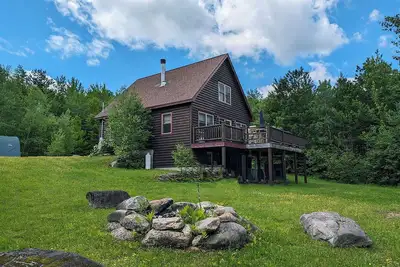 Image de Dog Friendly w/ Outdoor Kennel, Fire Pit, Grill, Deck w/ Furniture