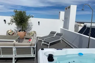 Image de Luxury 2 Bedroom with Roof Terrace and Hot Tub