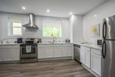 Image de Exquisite 3 bedroom Victorian with modern kitchen
