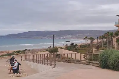 Image de Heavenly Resort2\nOceanfront apart with great views, full kitchen, & strong Wi-Fi