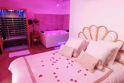 Image de Toi et moi - loveroom à 10min d Etretat